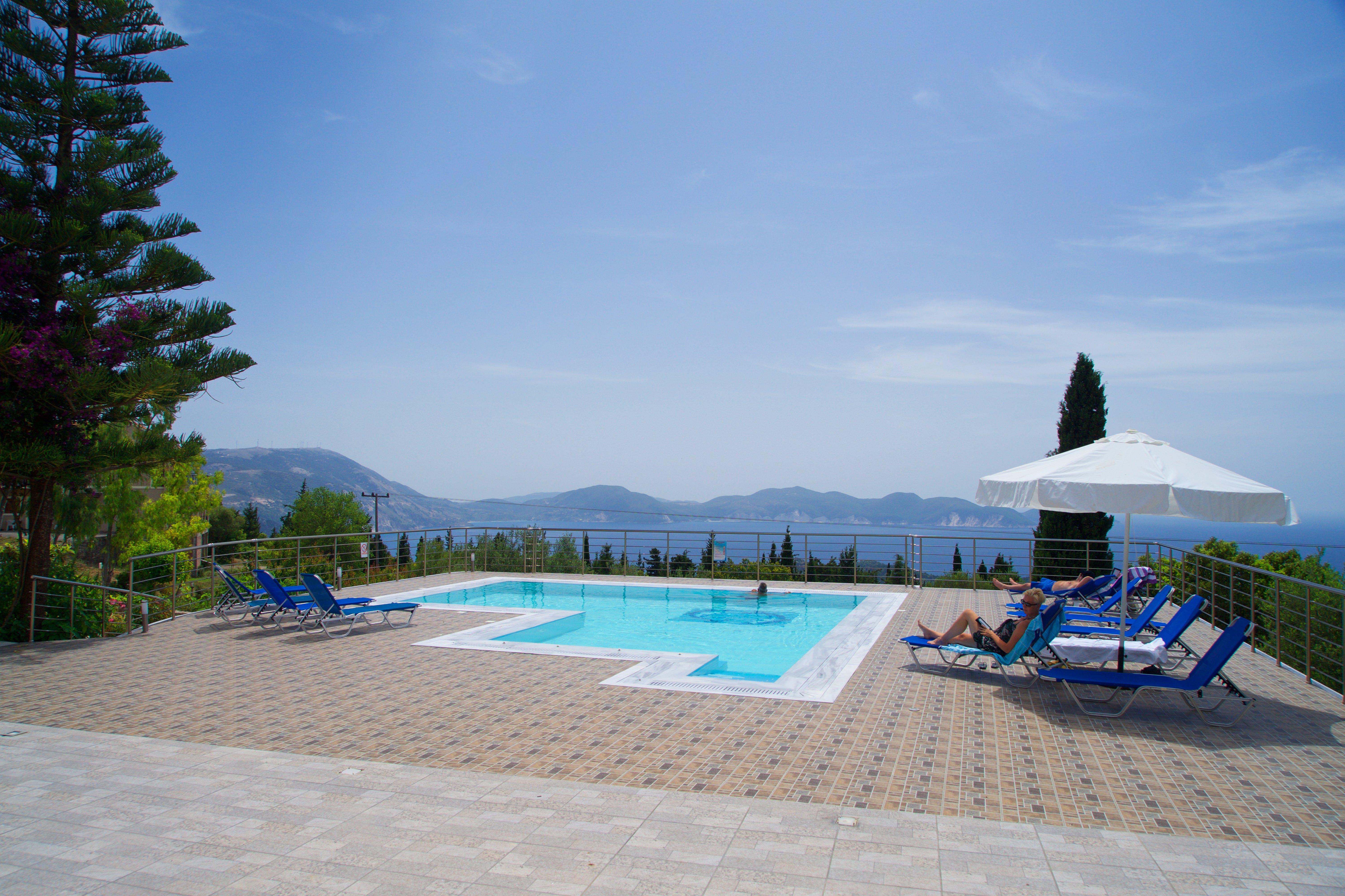 Studios Vrionis Panoramic Sunset Mesovounia  Buitenkant foto