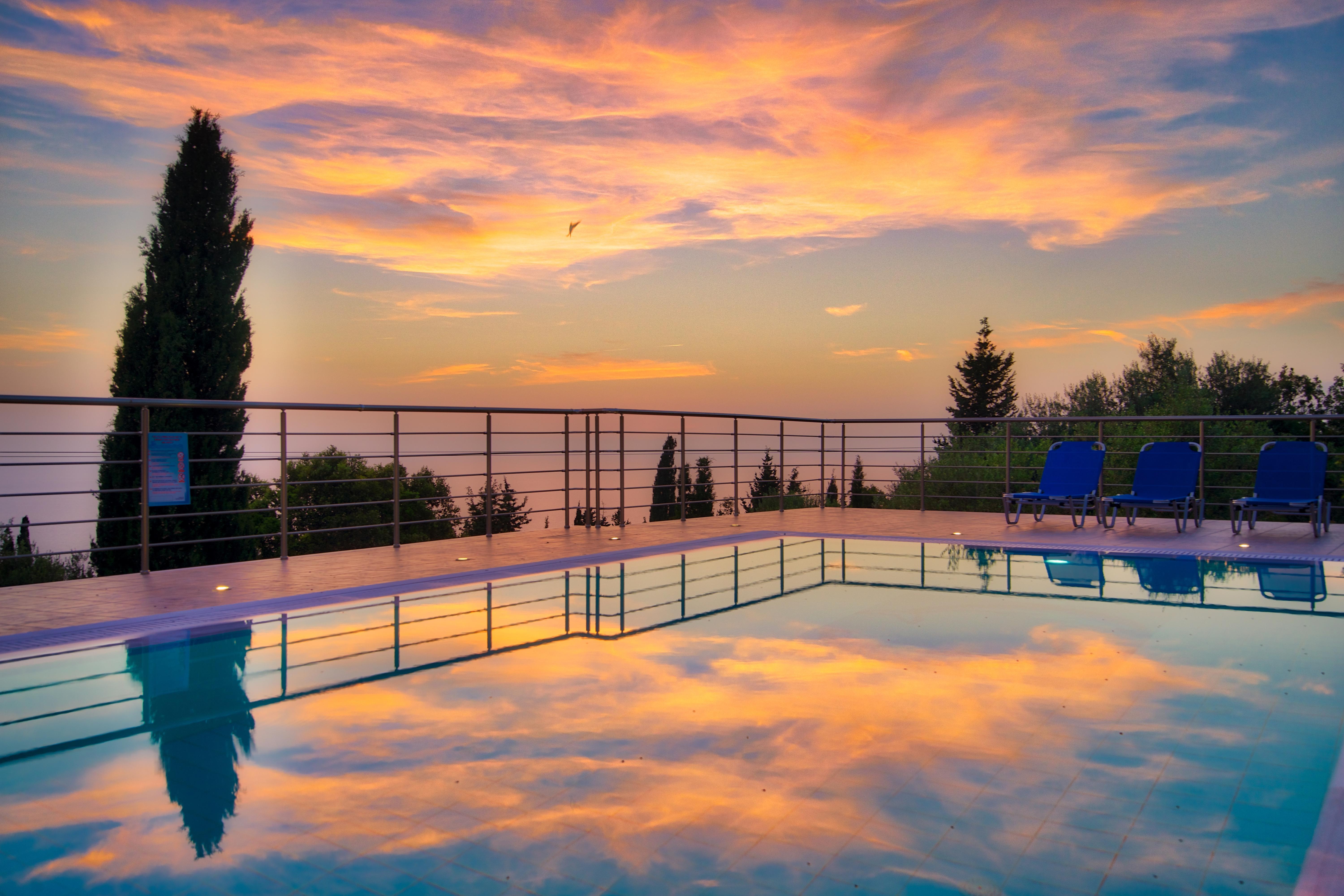 Studios Vrionis Panoramic Sunset Mesovounia  Buitenkant foto